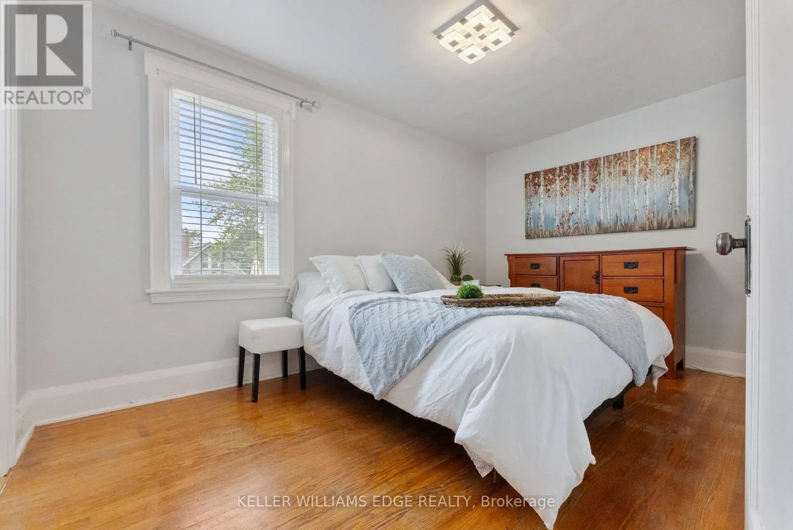 312 WEXFORD AVENUE S