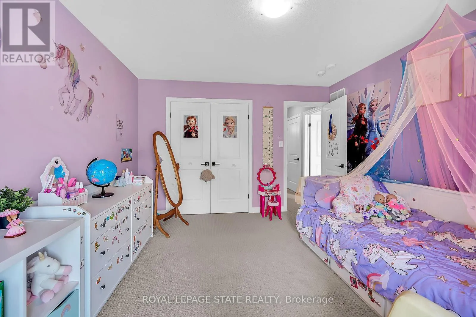 4 - 120 VINEBERG DRIVE