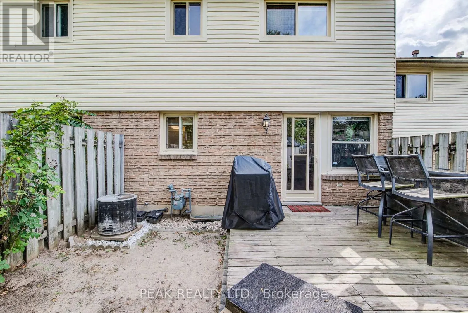 31 - 165 GREEN VALLEY DRIVE