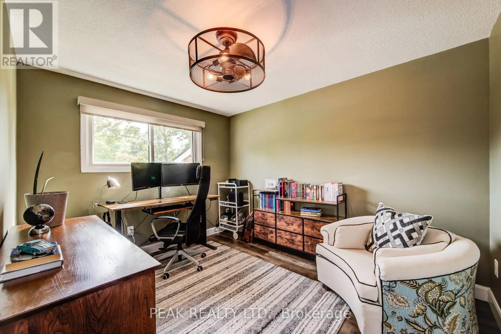 31 - 165 GREEN VALLEY DRIVE