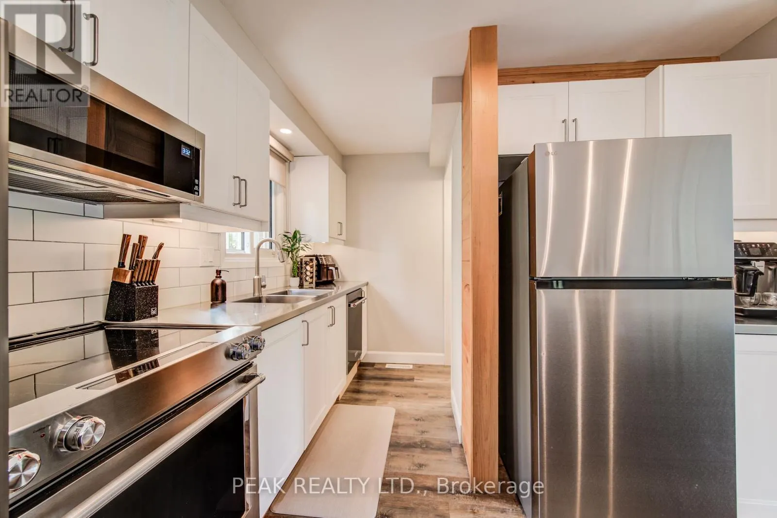31 - 165 GREEN VALLEY DRIVE