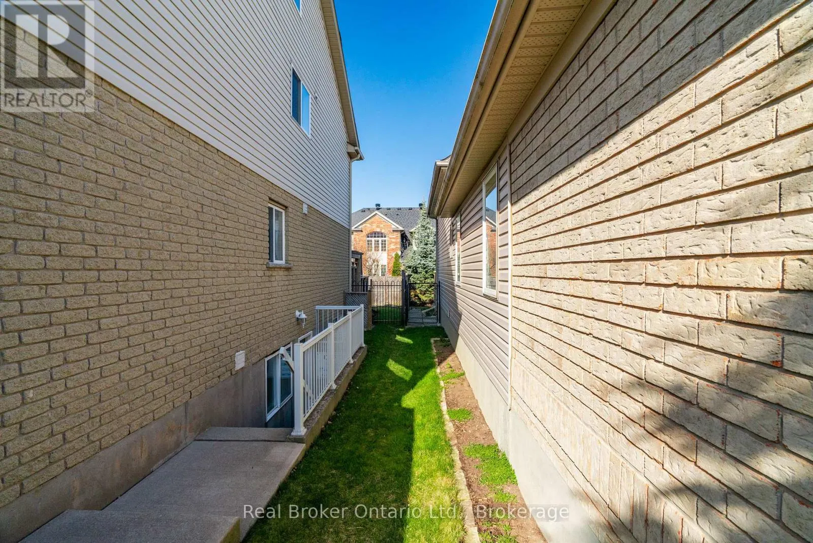 26 SINCLAIR STREET