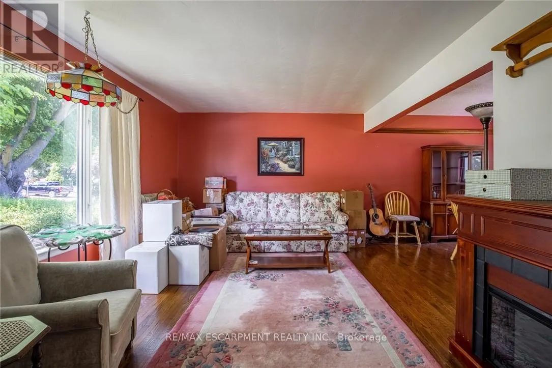 176 LAURIER AVENUE