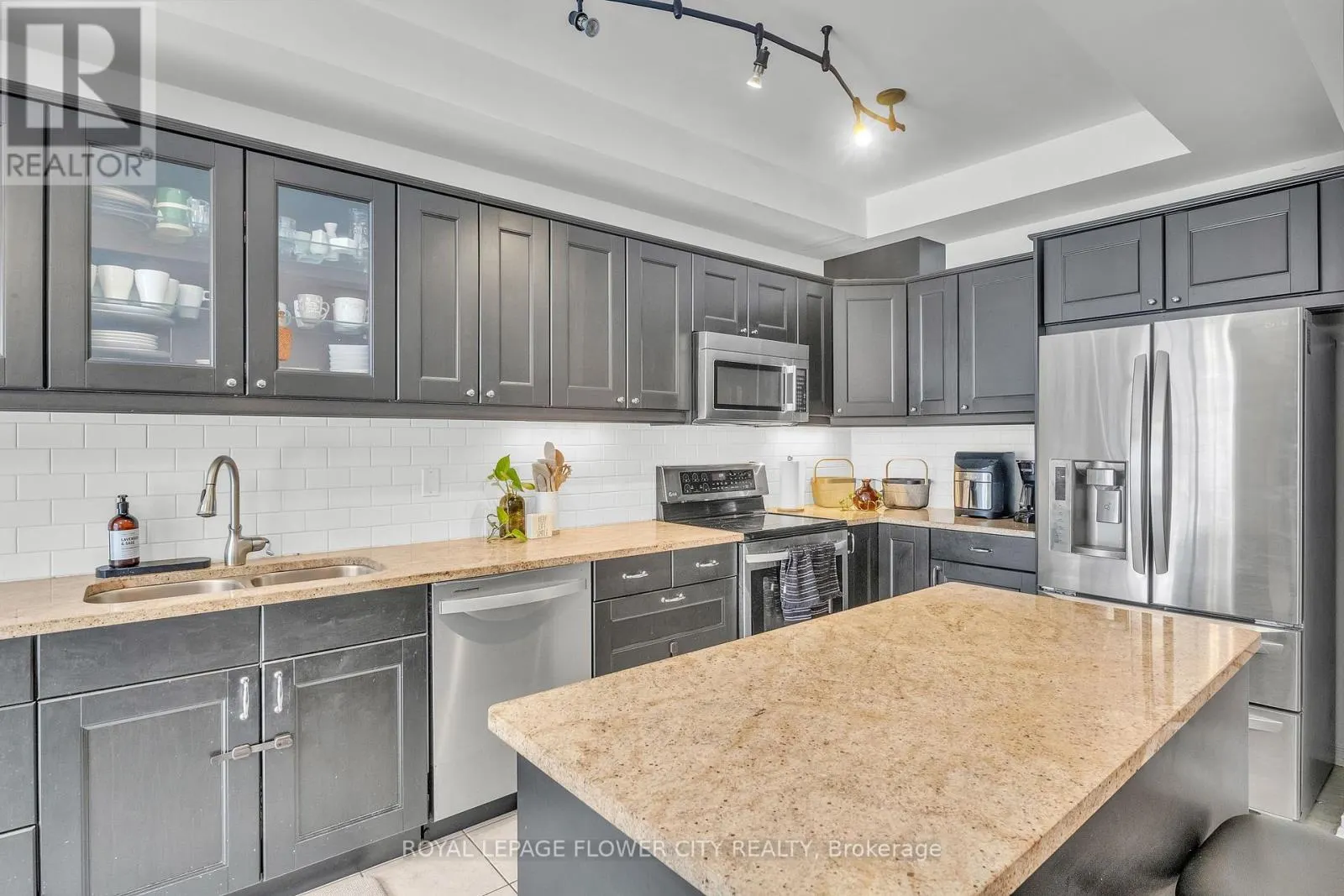 80 PALACEBEACH TRAIL