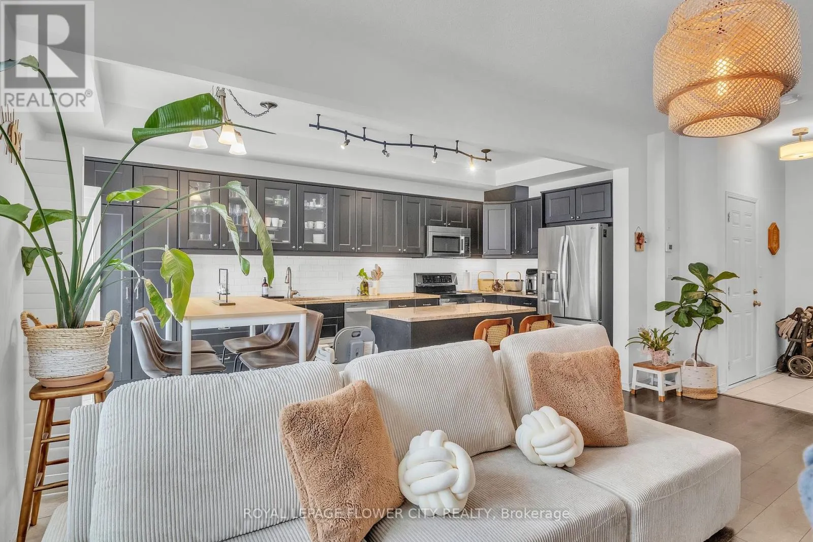 80 PALACEBEACH TRAIL
