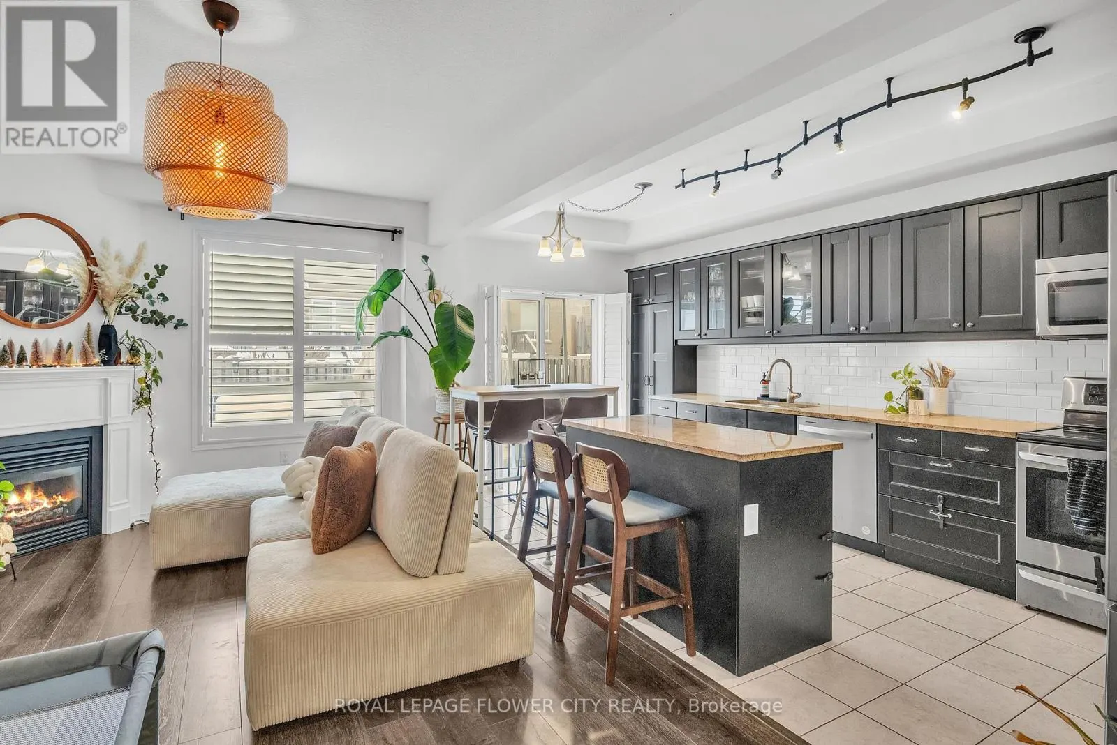 80 PALACEBEACH TRAIL