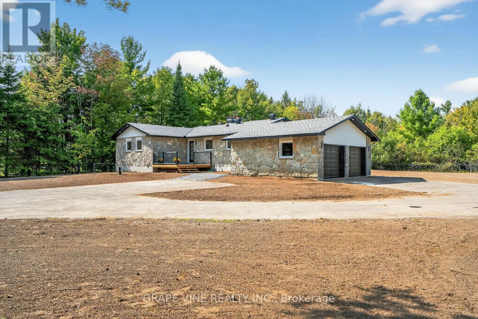 135 MANION ROAD
