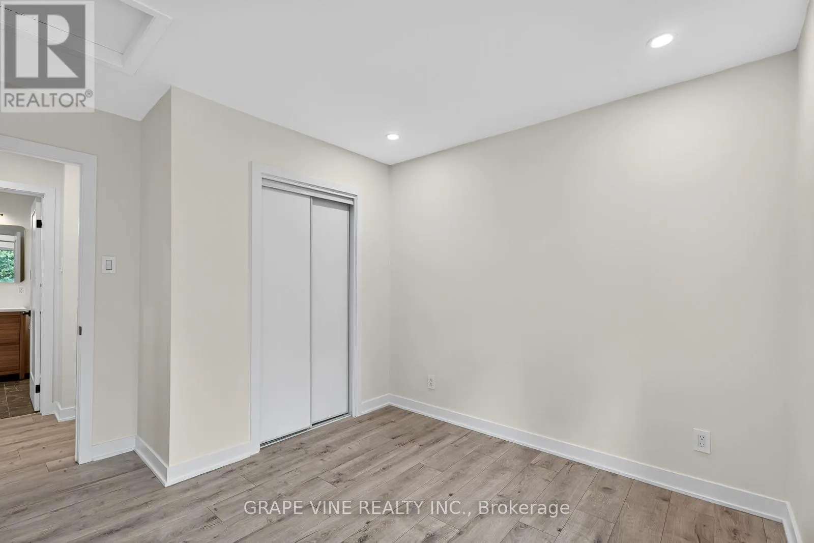 135 MANION ROAD