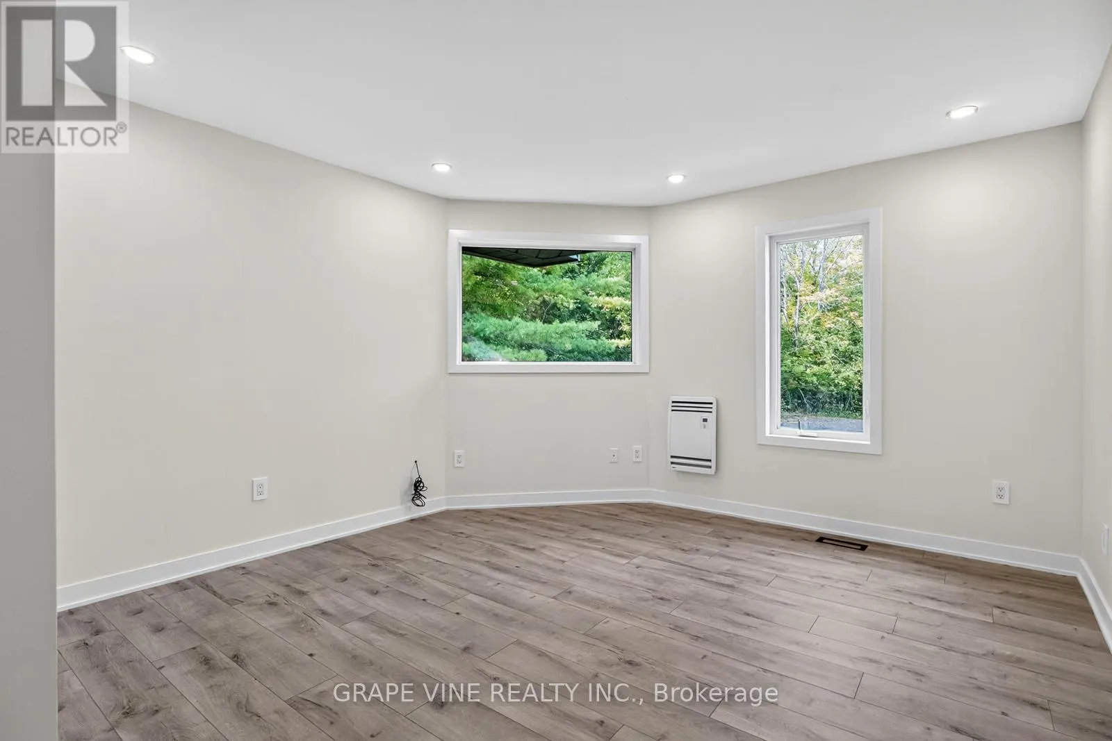 135 MANION ROAD