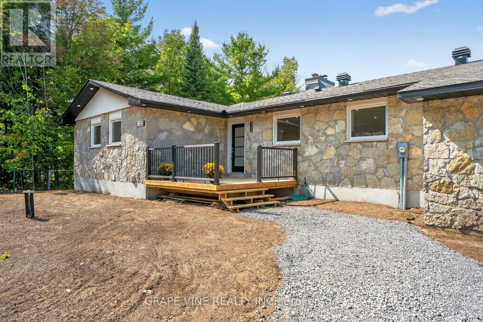 135 MANION ROAD