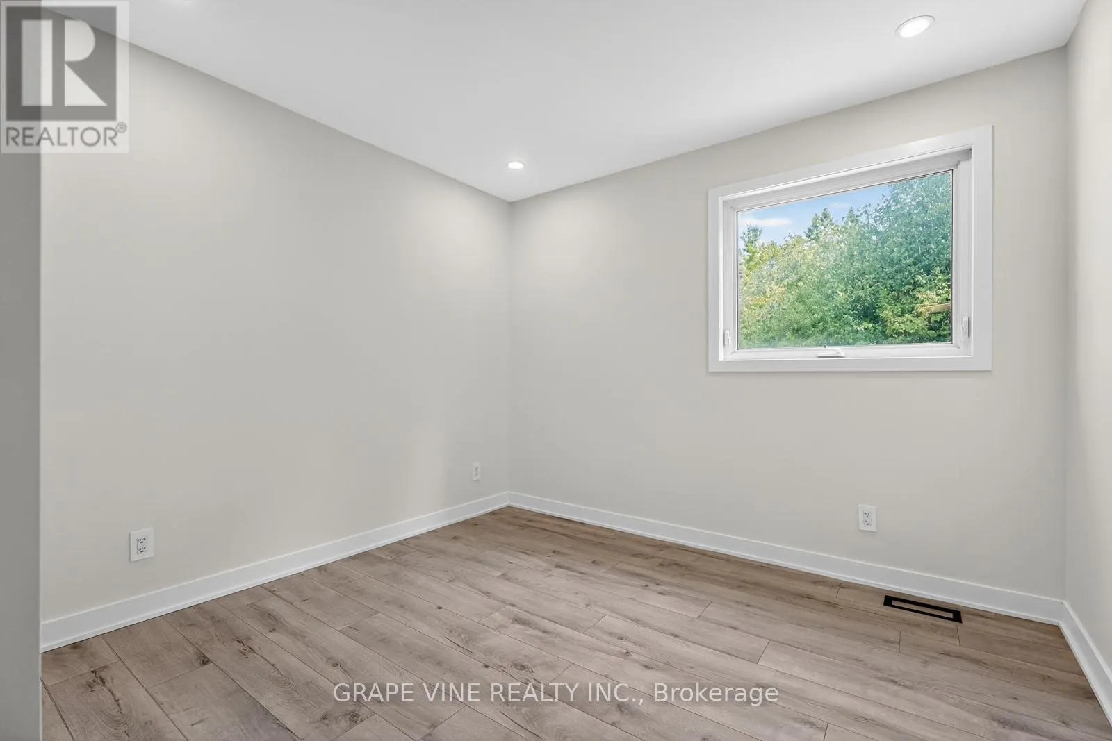 135 MANION ROAD