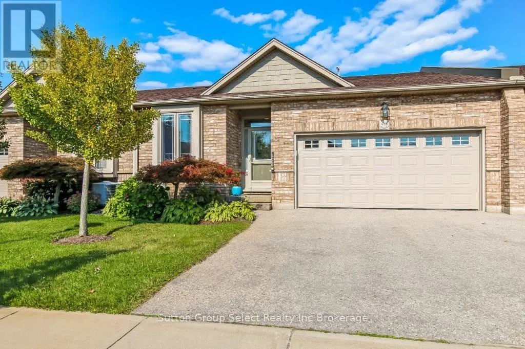 52 - 578 SPITFIRE STREET, #52