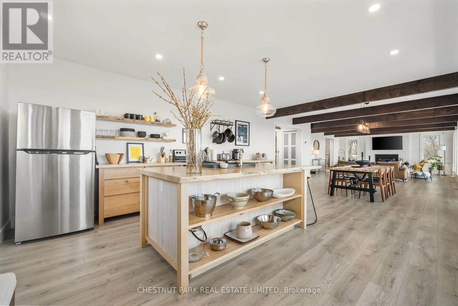 5404 COUNTY ROAD 1