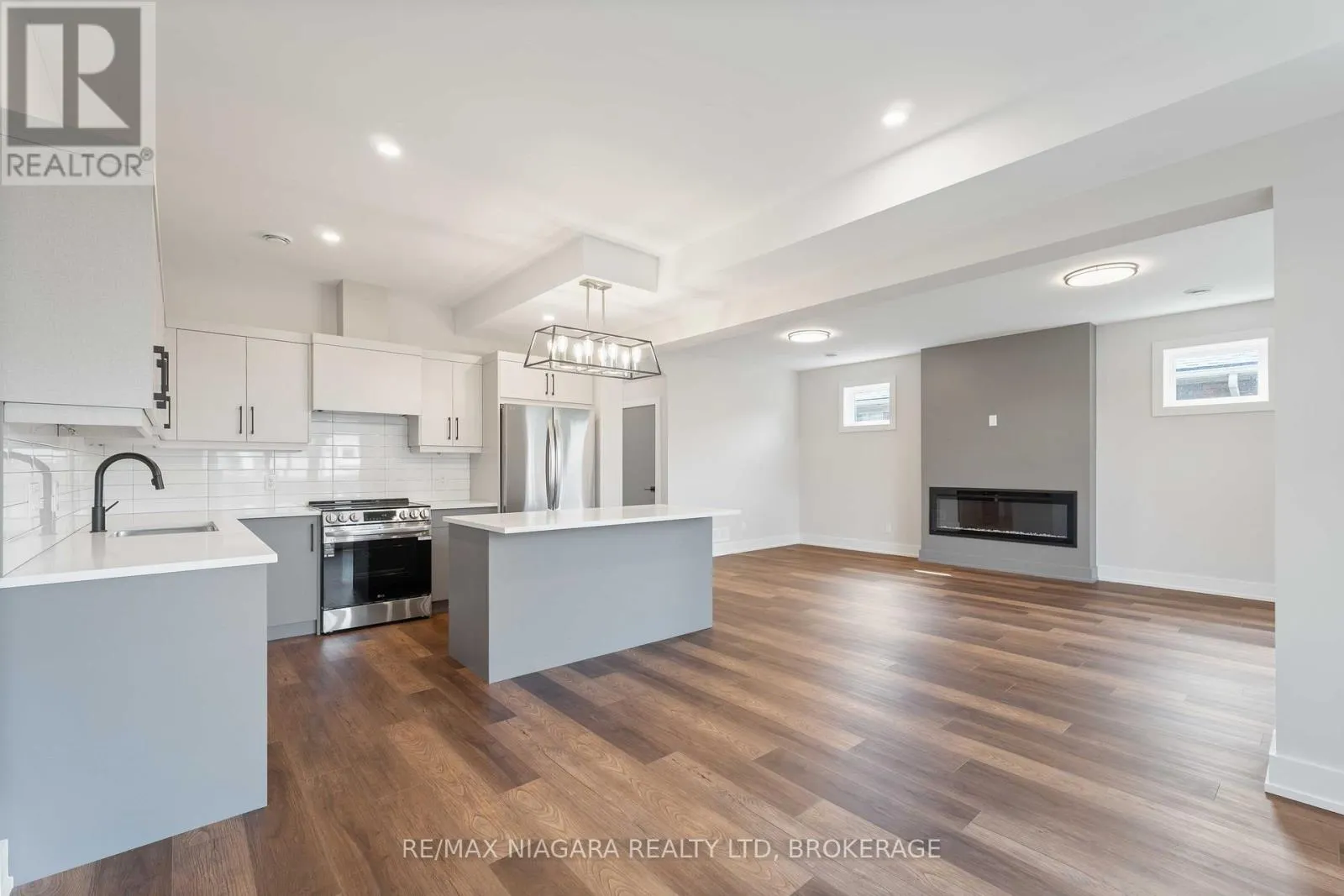 A - 35 BUCHANAN ROAD, #A