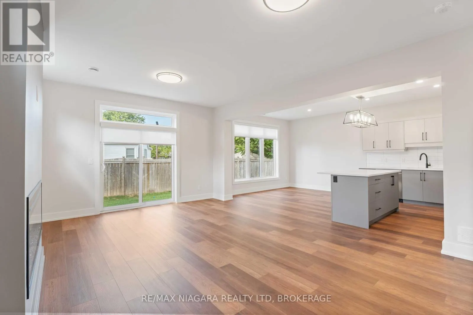 A - 35 BUCHANAN ROAD, #A