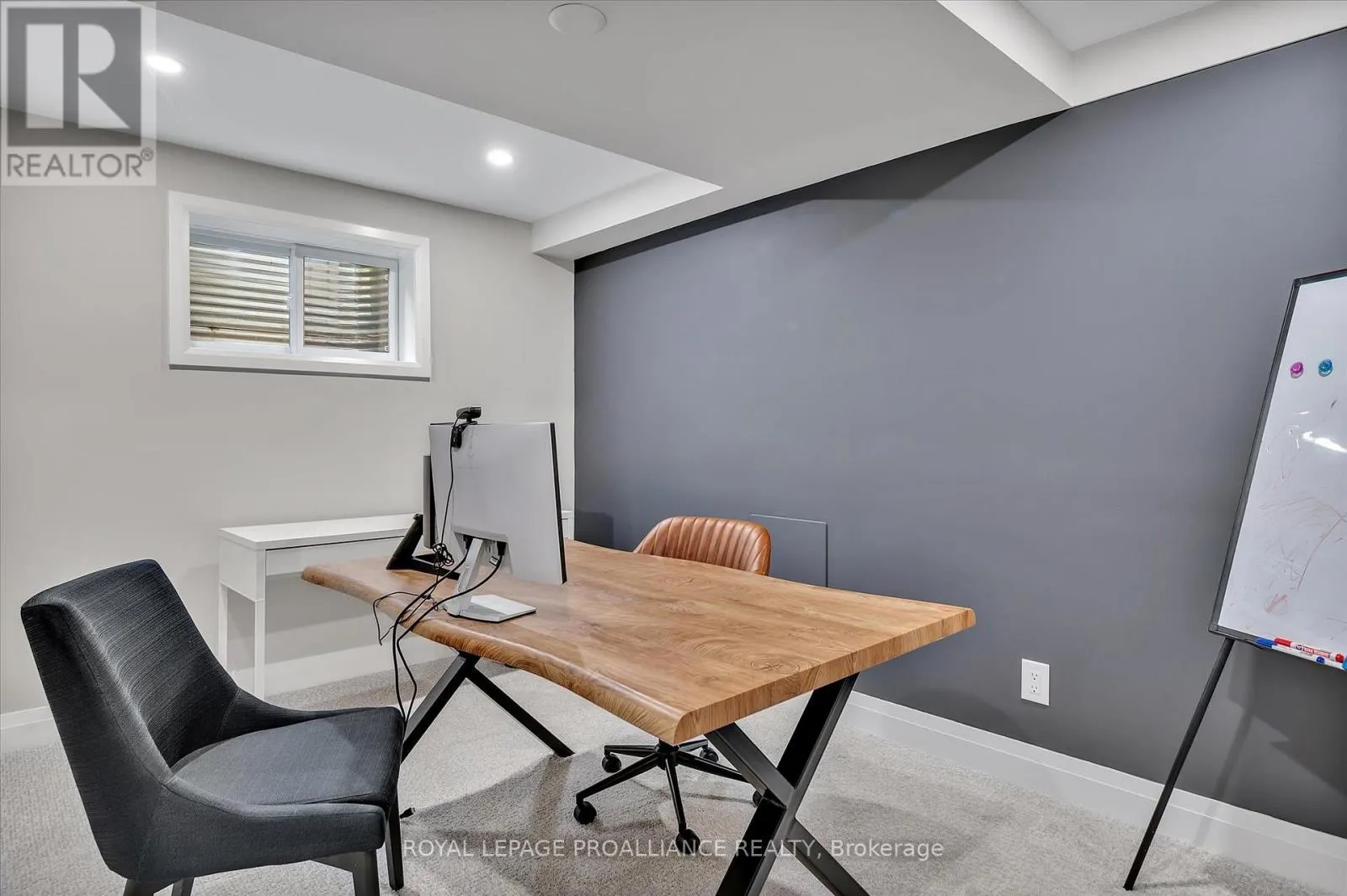 2112 LORRAINE DRIVE