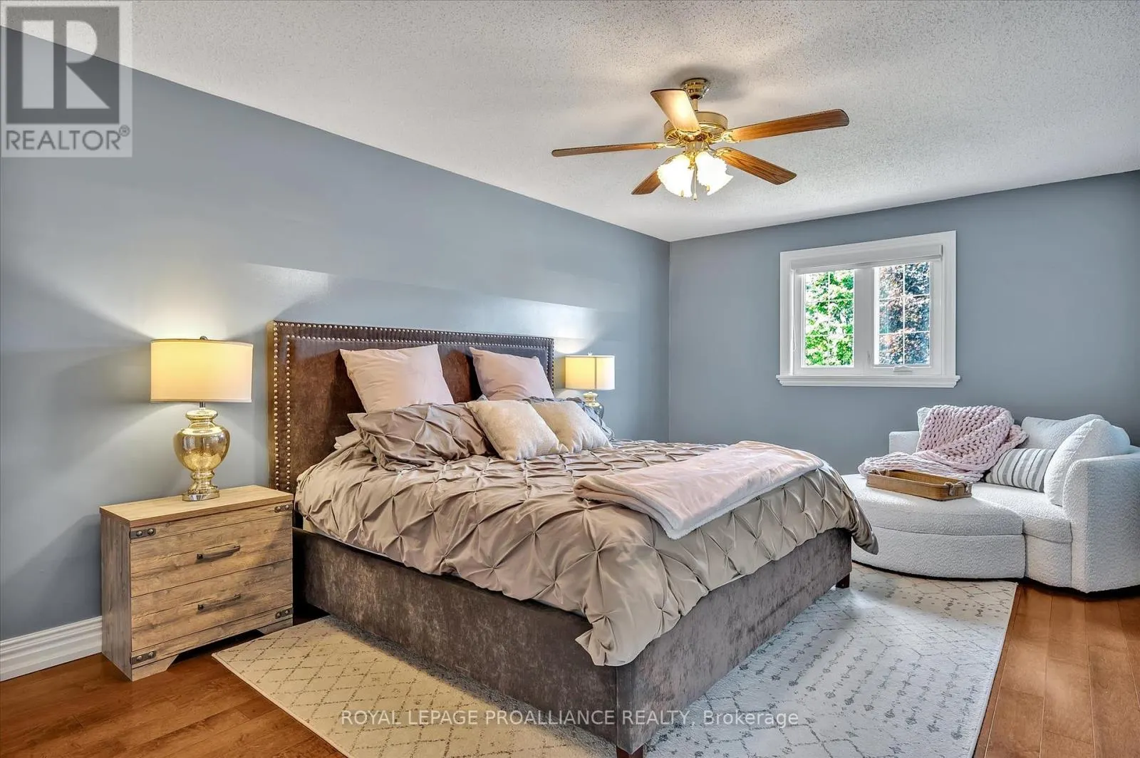 2112 LORRAINE DRIVE