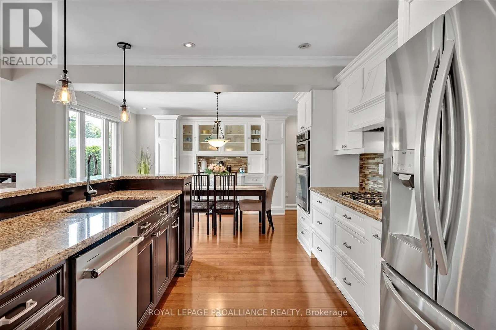 2112 LORRAINE DRIVE