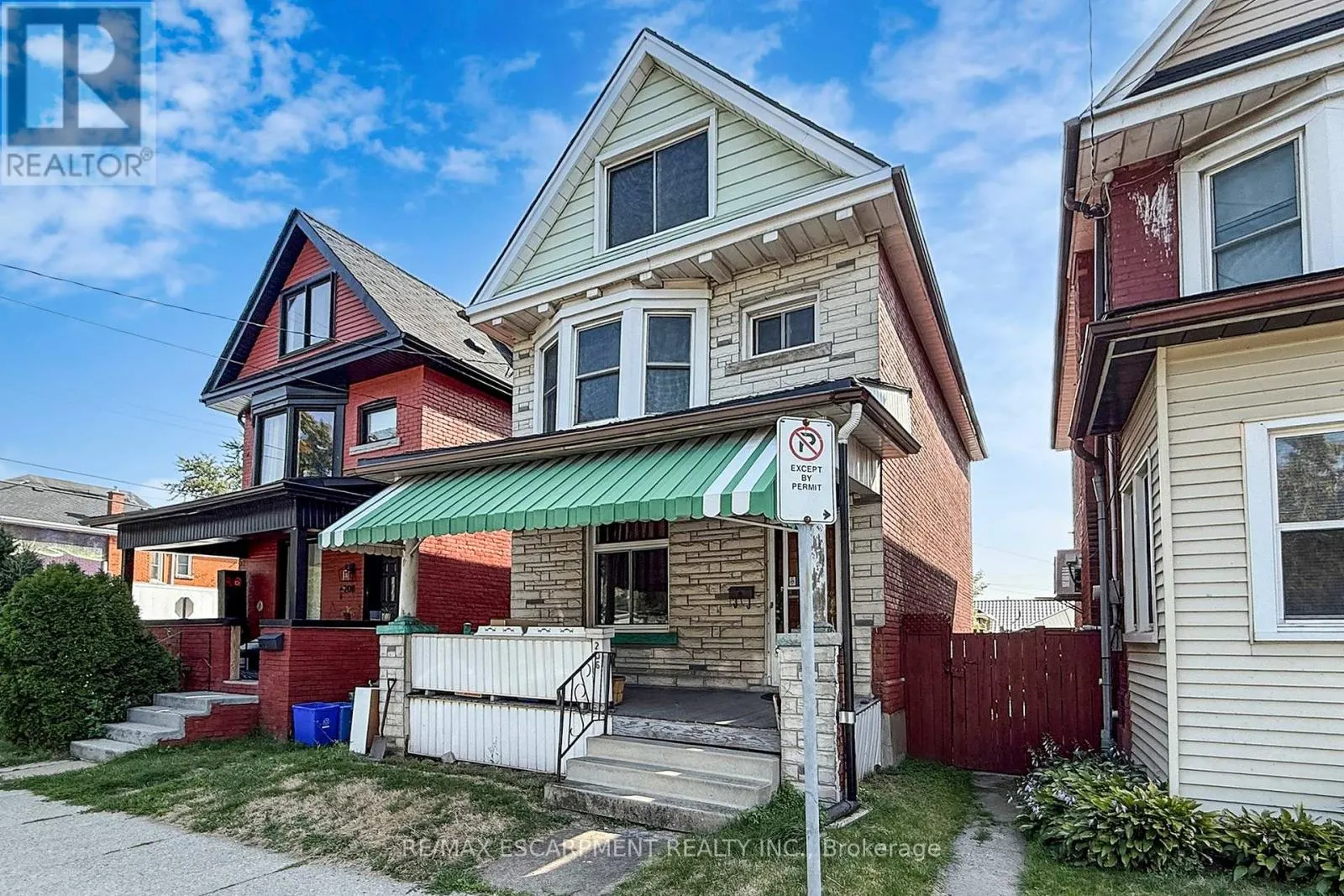 206 LOCKE STREET N