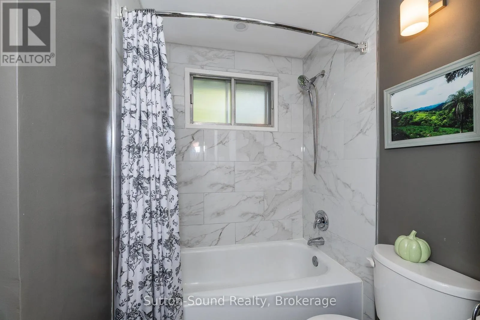 475 20TH STREET W