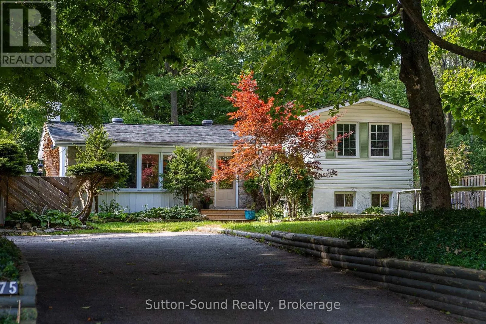 475 20TH STREET W