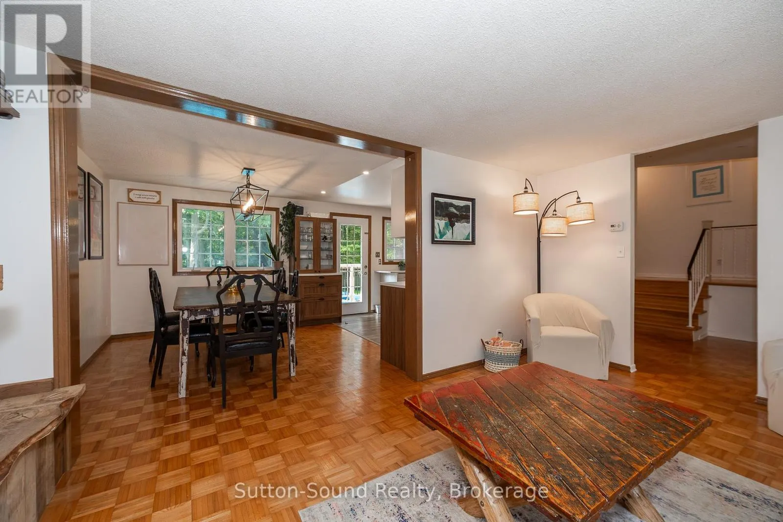 475 20TH STREET W