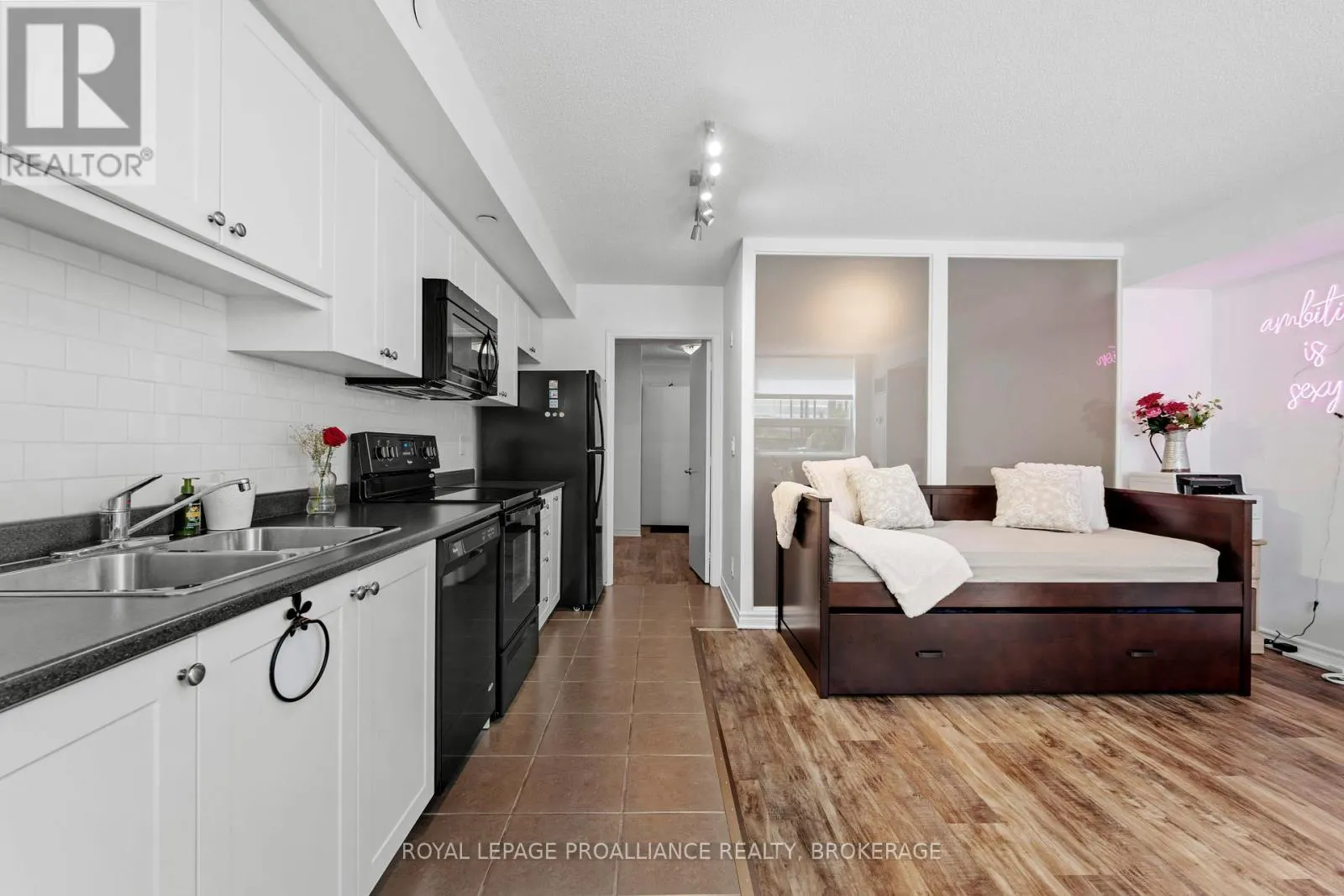 4A - 121 QUEEN STREET, #4A