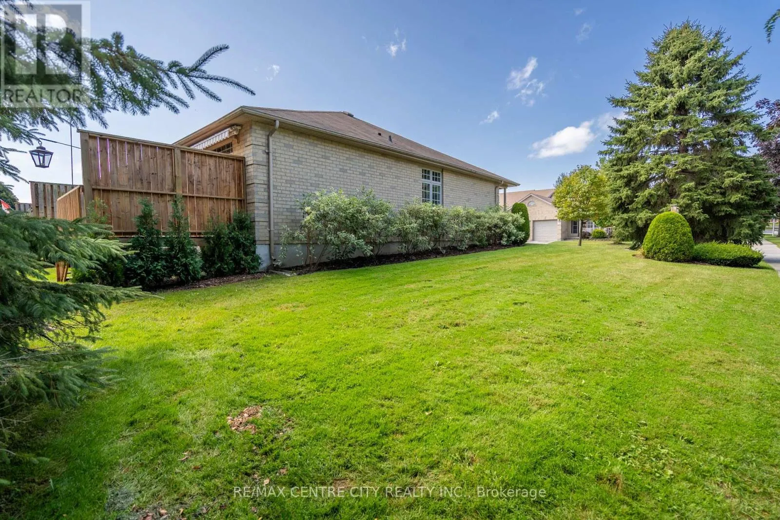 35 - 7 CADEAU TERRACE, #35