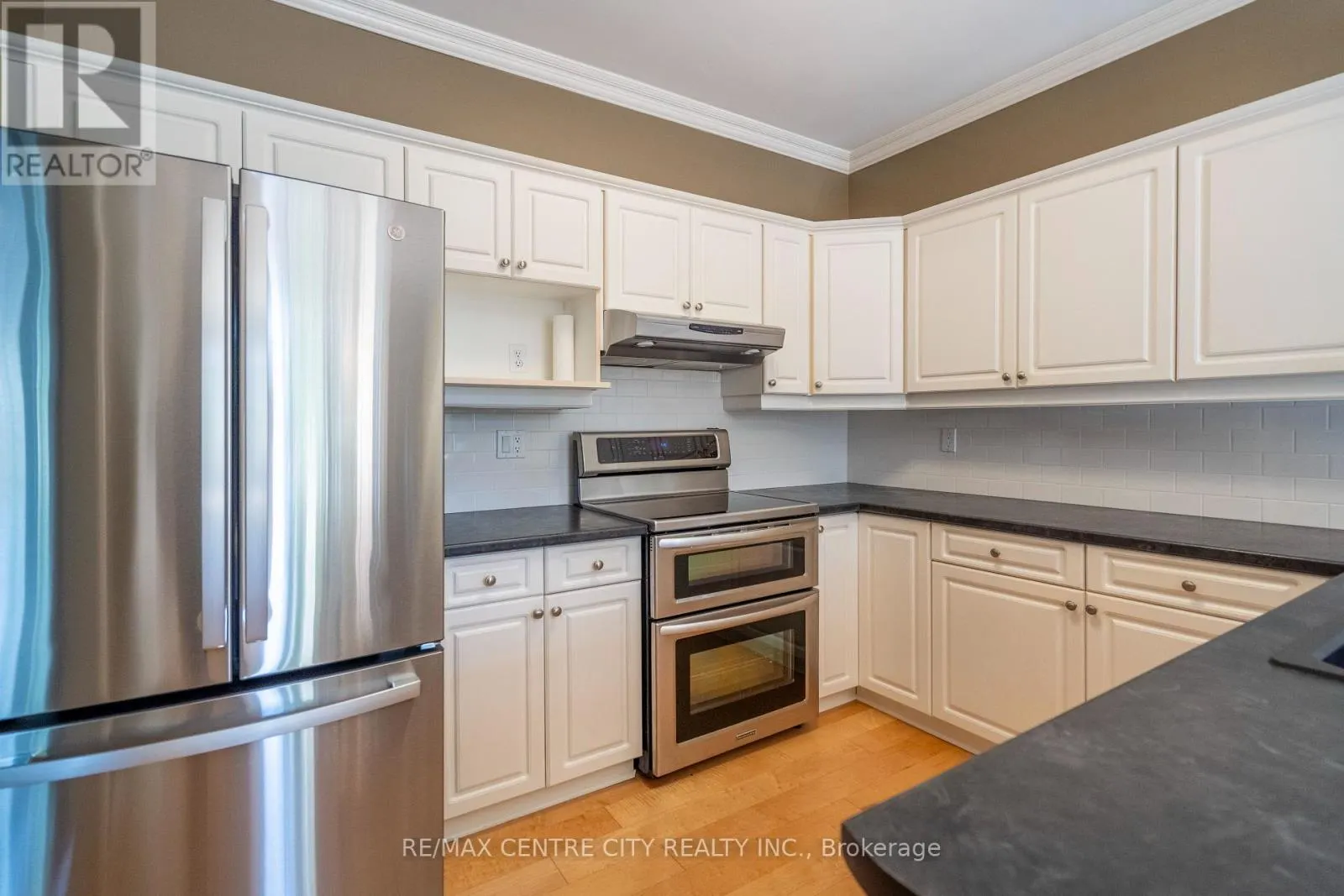 35 - 7 CADEAU TERRACE, #35