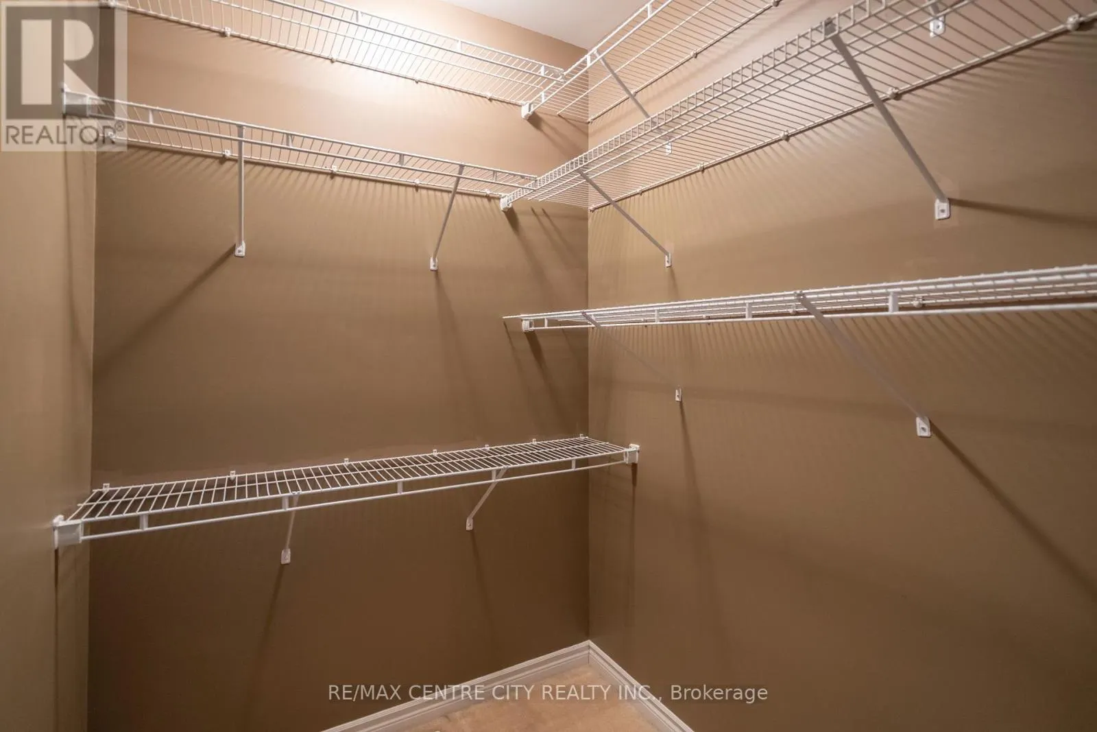 35 - 7 CADEAU TERRACE, #35