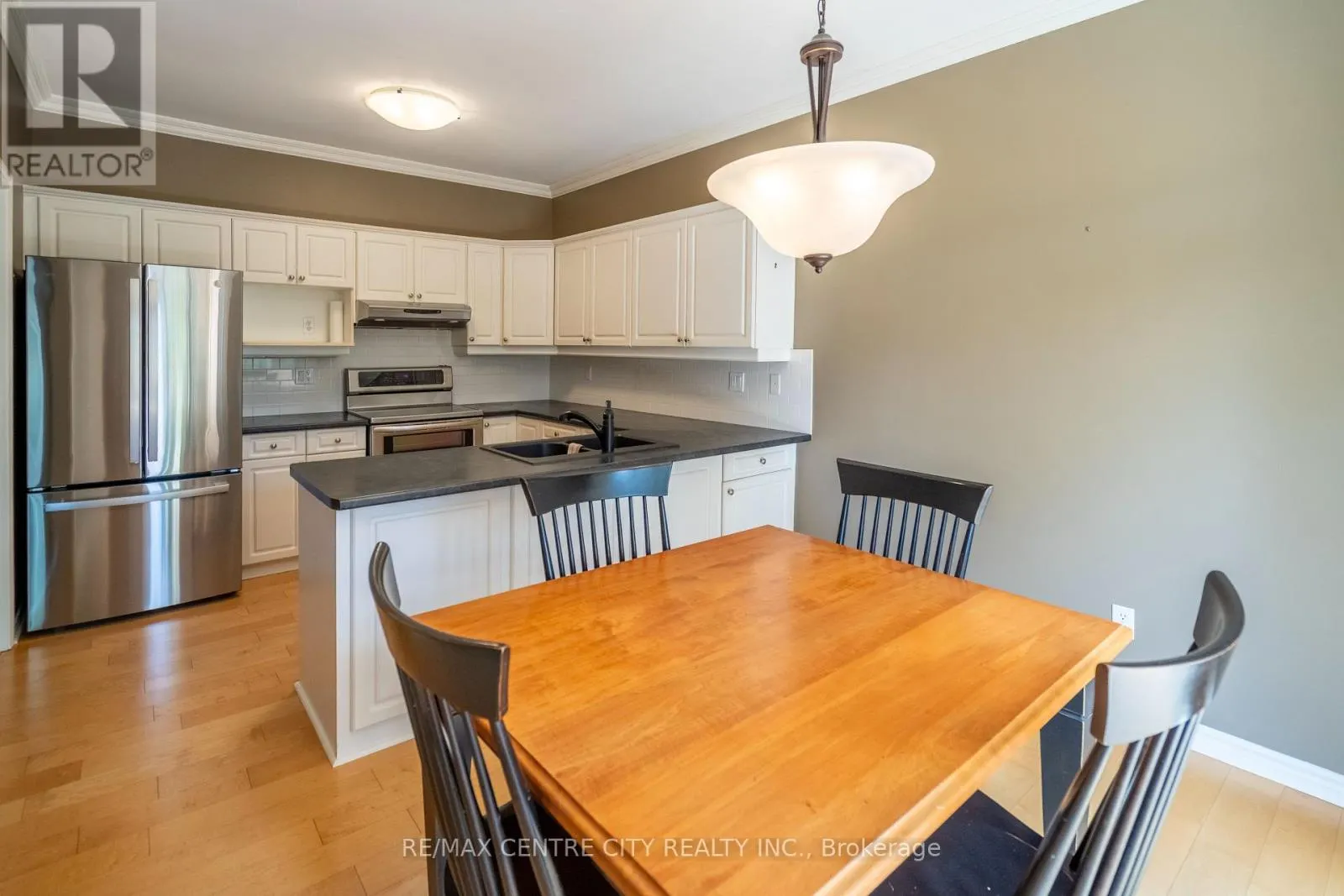 35 - 7 CADEAU TERRACE, #35