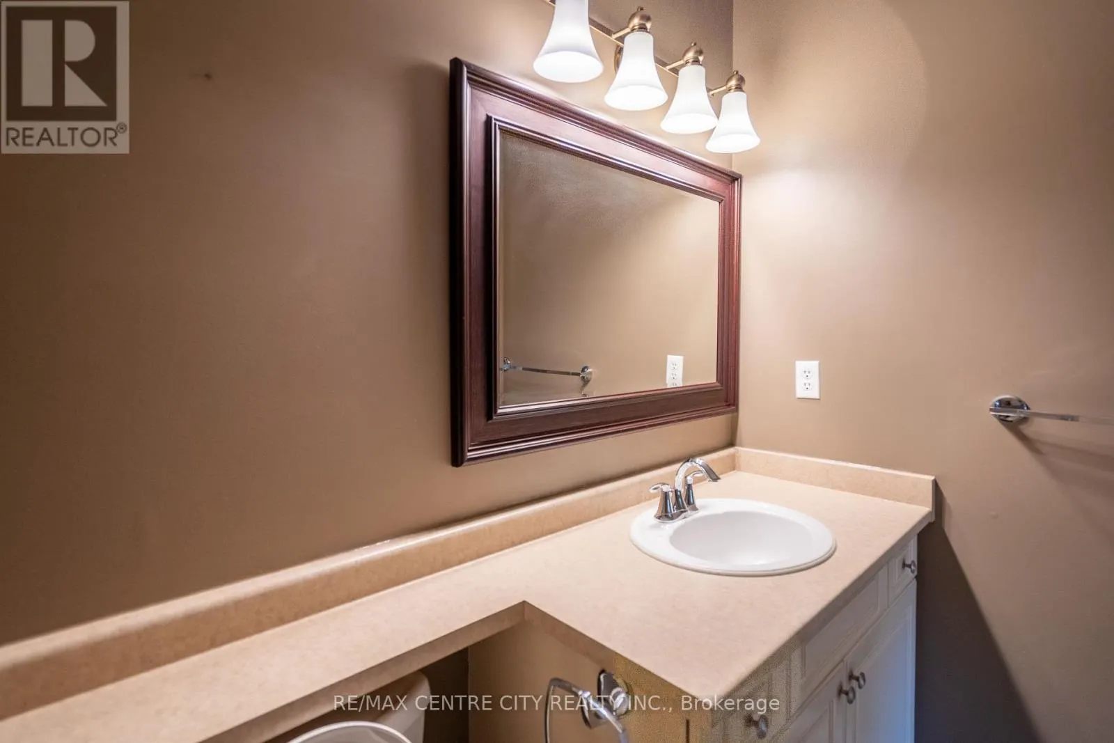 35 - 7 CADEAU TERRACE, #35