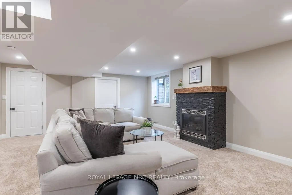 12 SCOTTDALE COURT