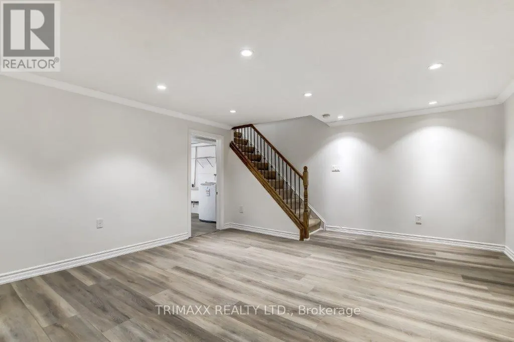 5 ALDERSBROOK CRESCENT