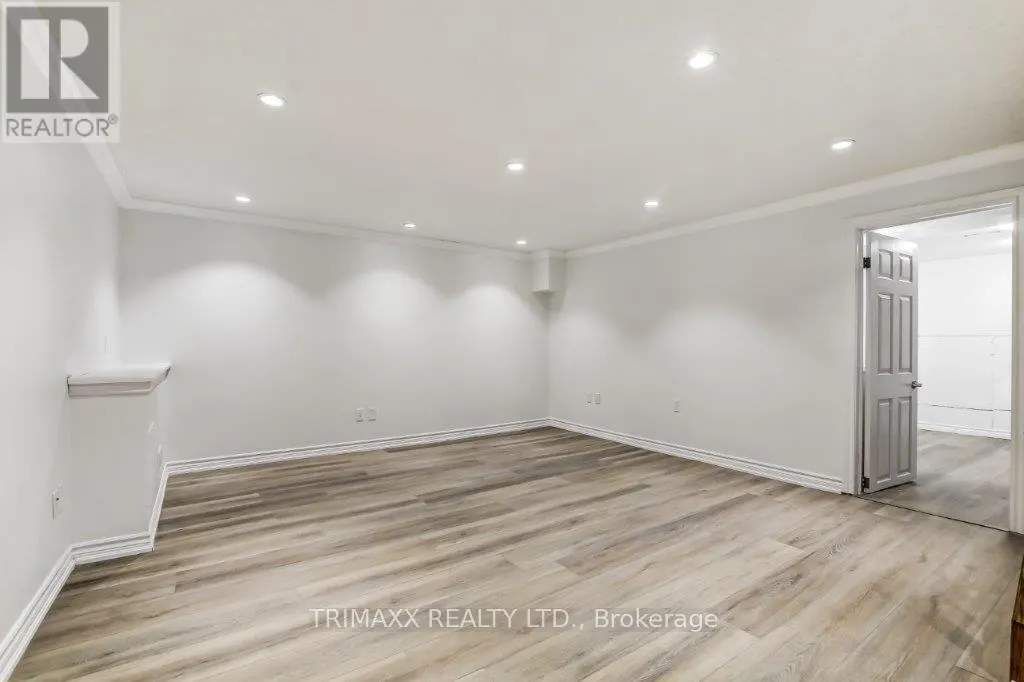 5 ALDERSBROOK CRESCENT
