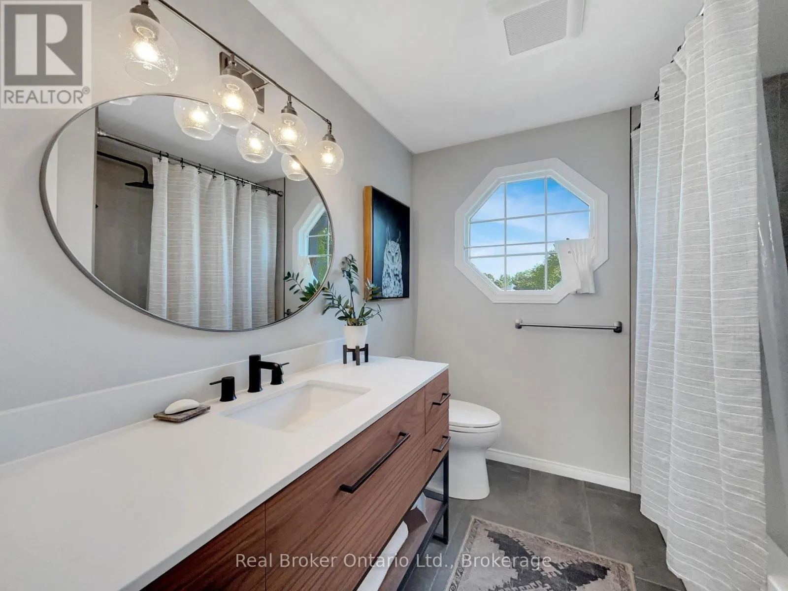 36 PINE RIDGE DRIVE