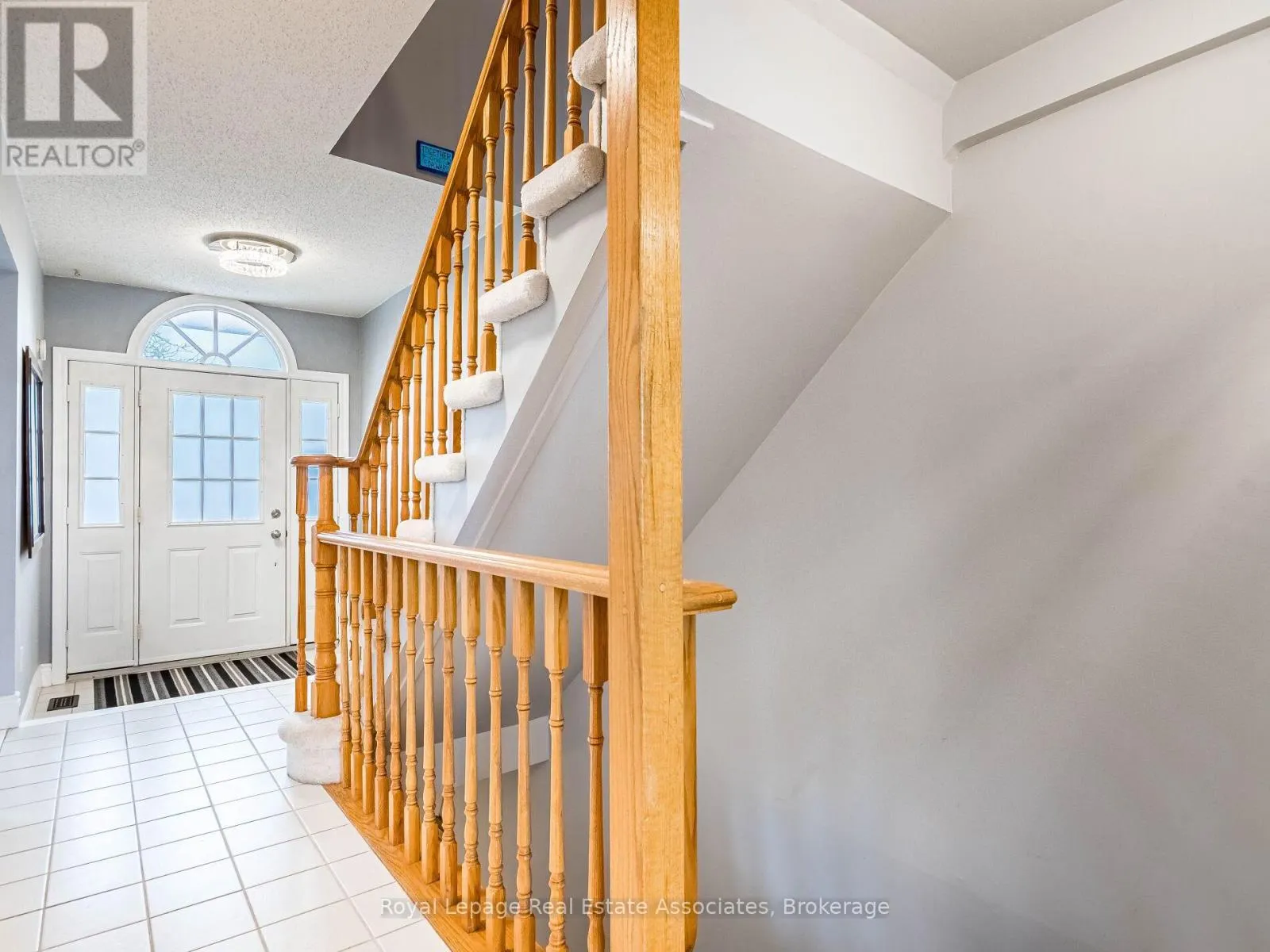 8 - 310 CHRISTOPHER DRIVE