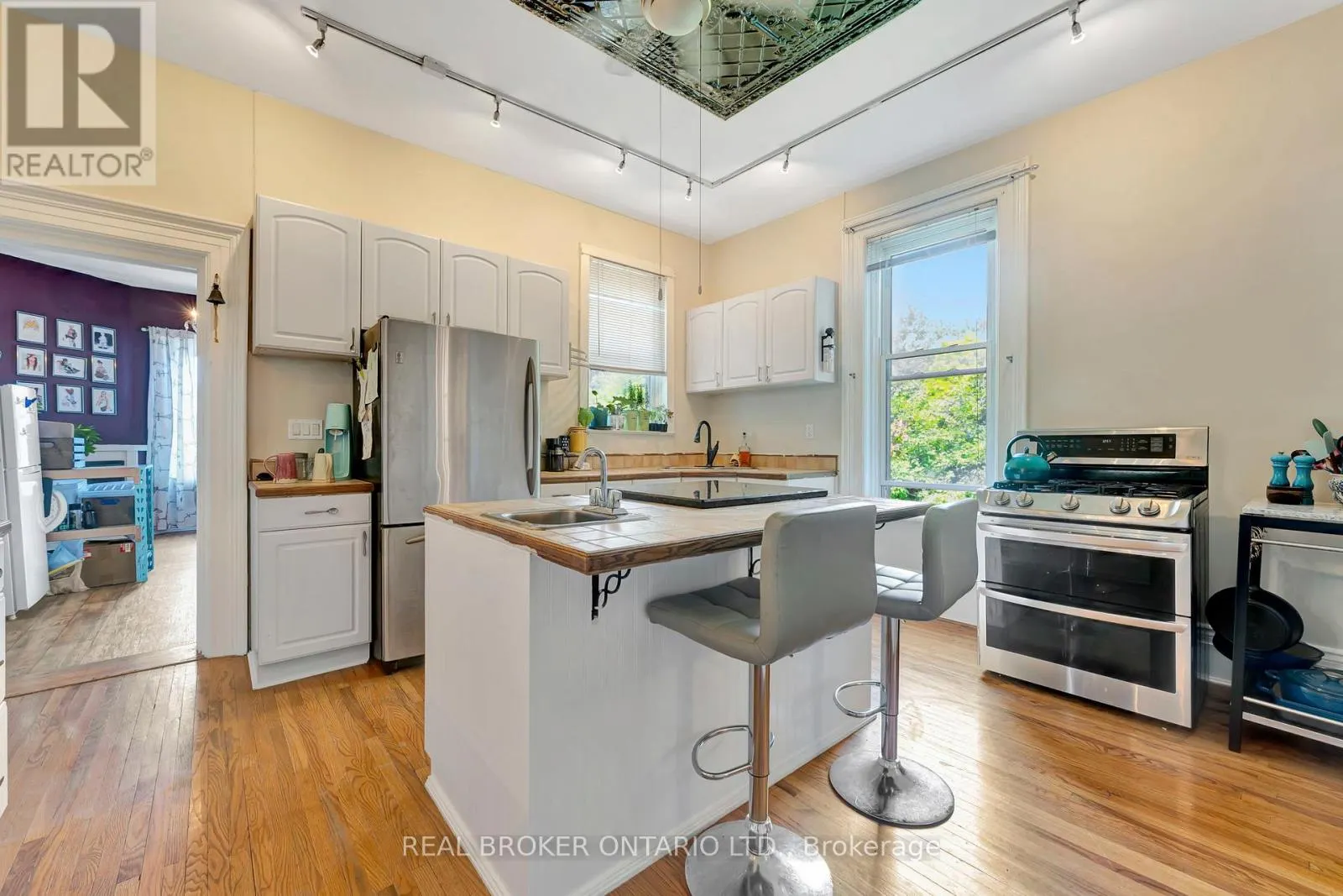 16 STOVER STREET S