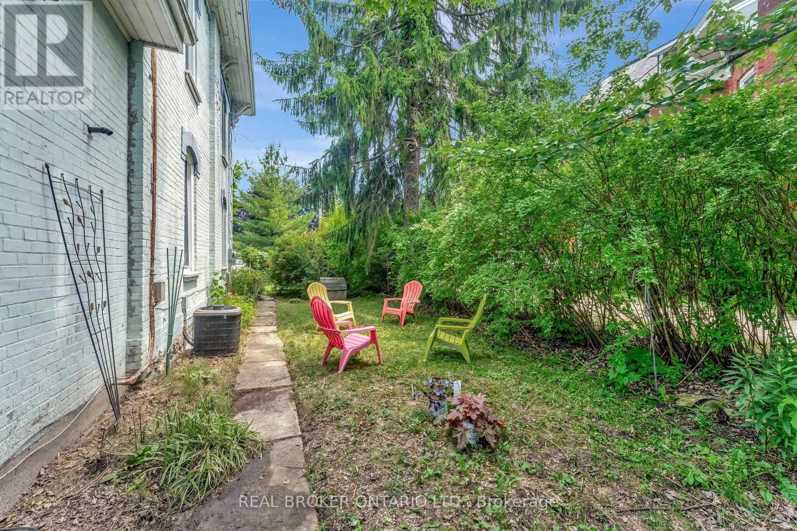 16 STOVER STREET S