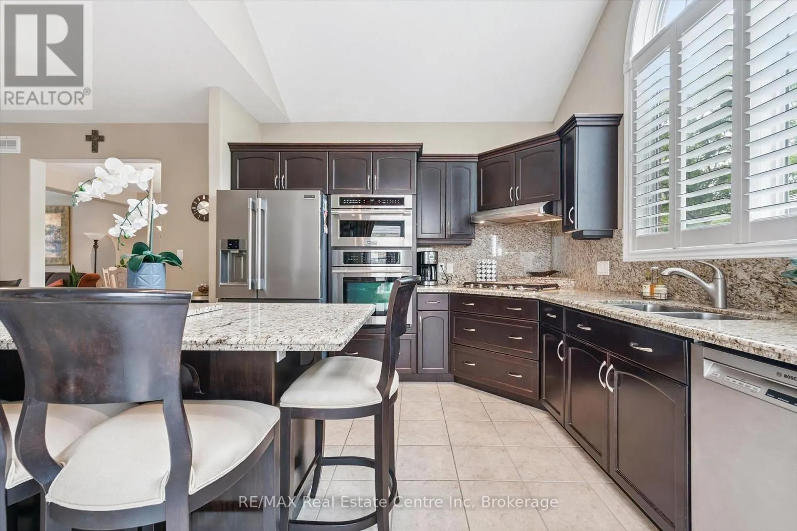 32 FRASSON DRIVE