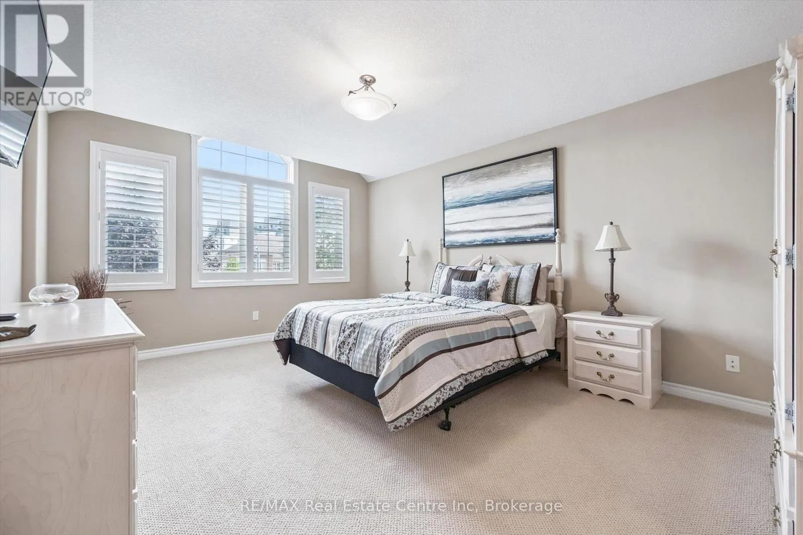 32 FRASSON DRIVE