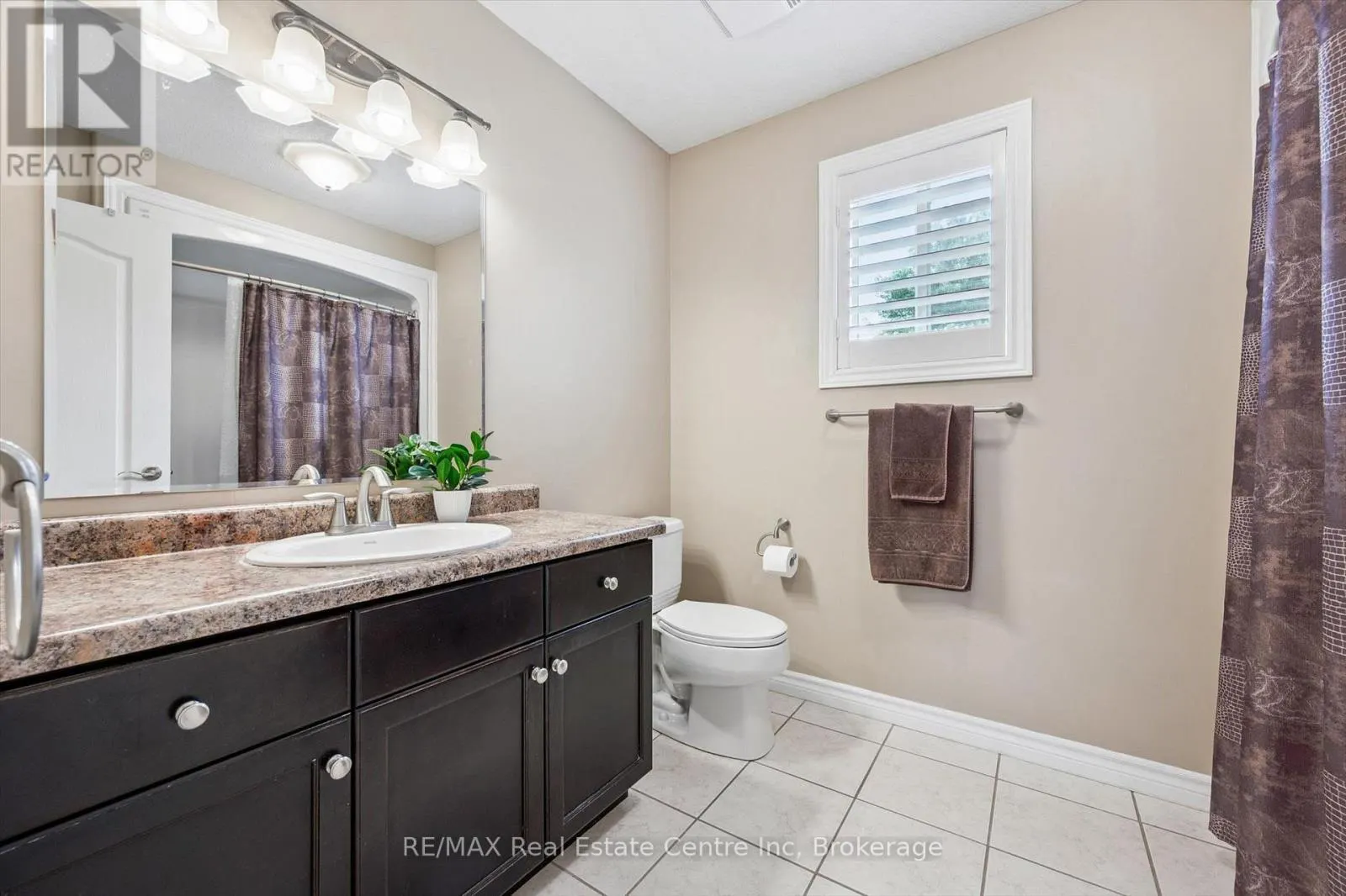 32 FRASSON DRIVE