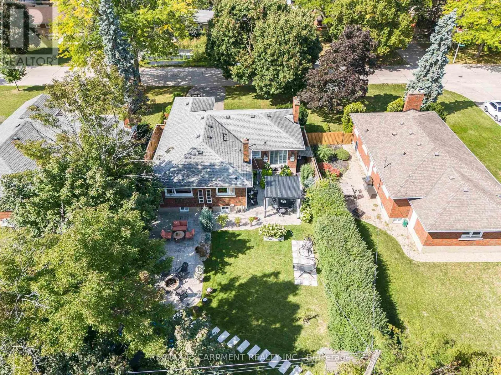 23 WEST HAMPTON ROAD