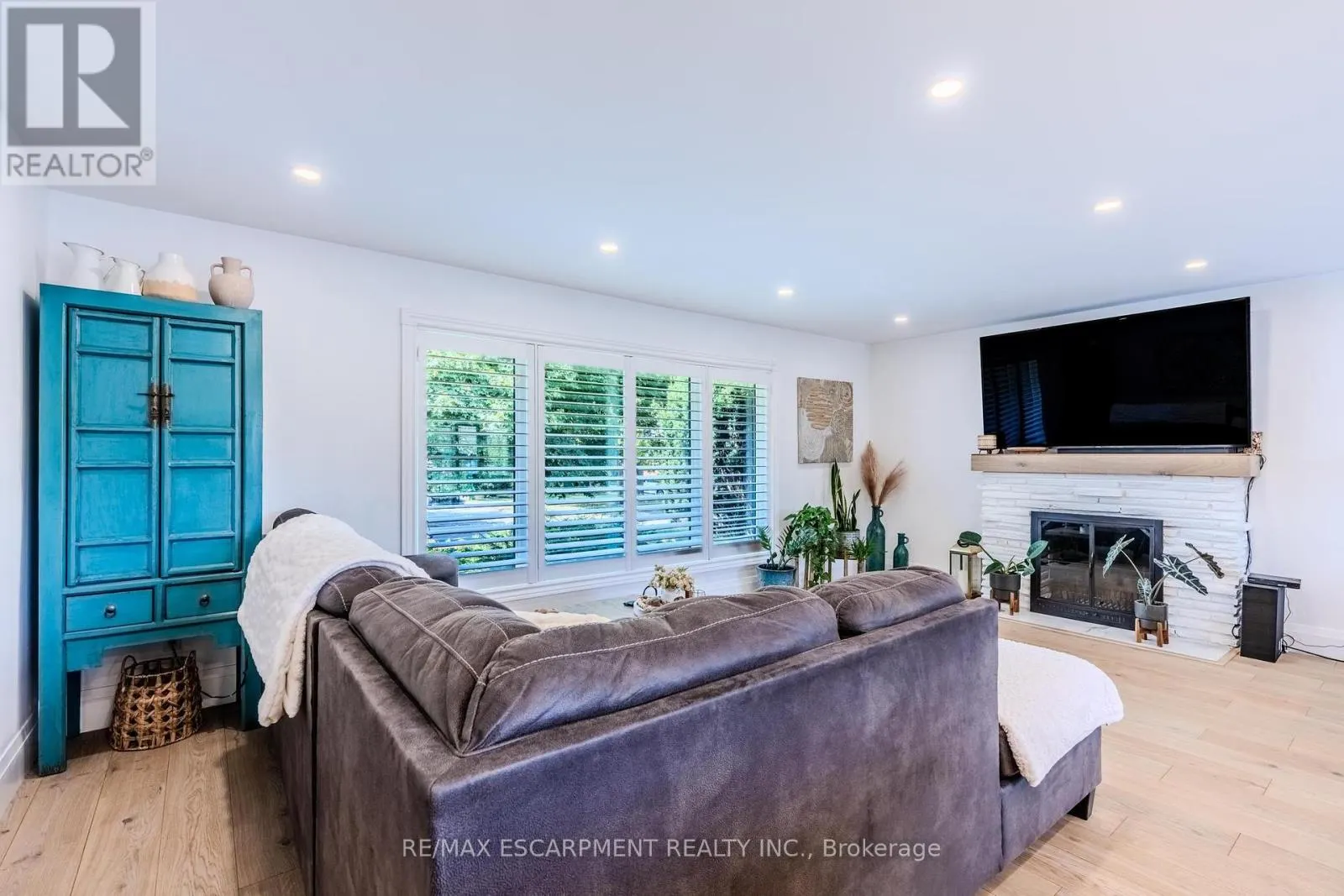23 WEST HAMPTON ROAD