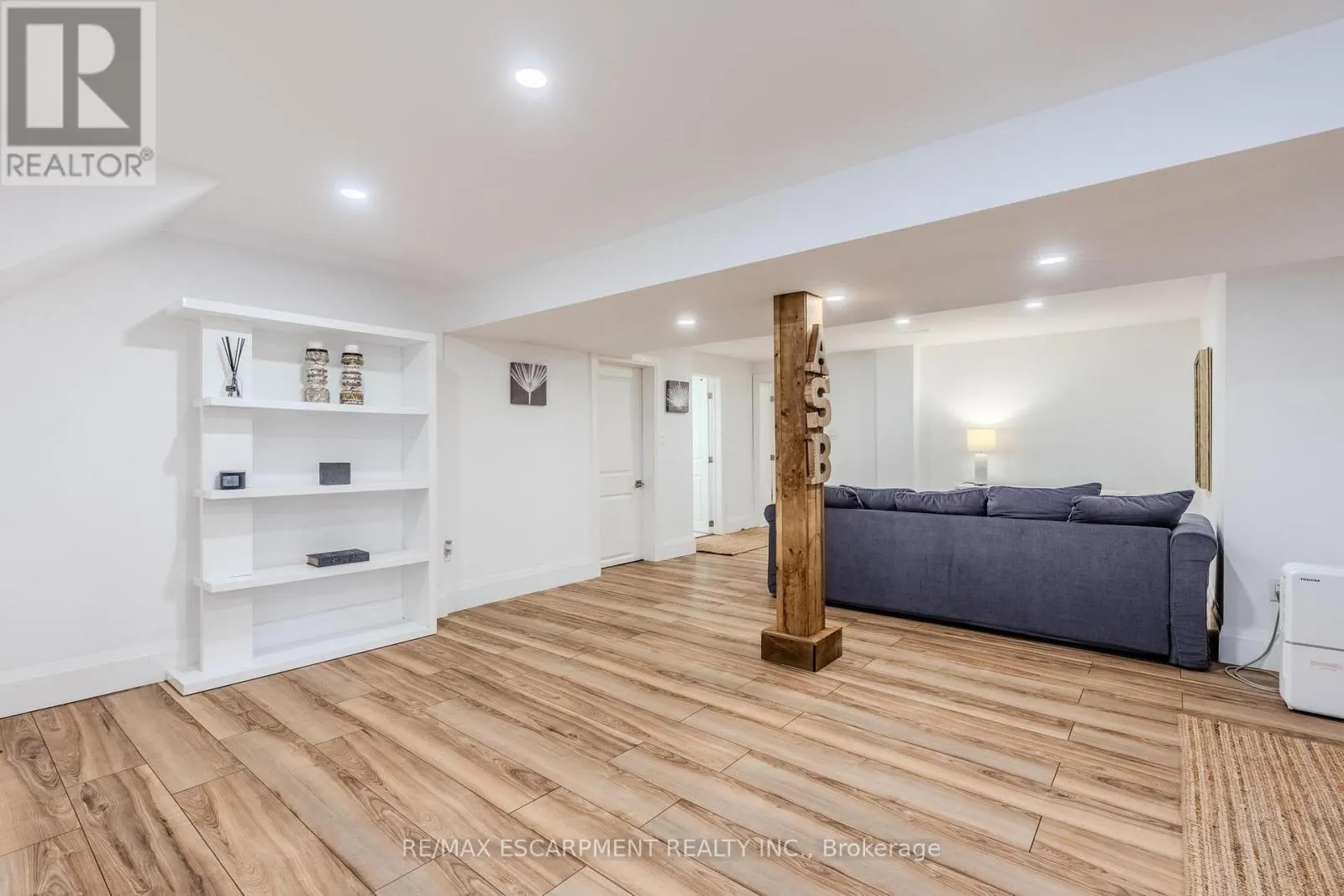 23 WEST HAMPTON ROAD