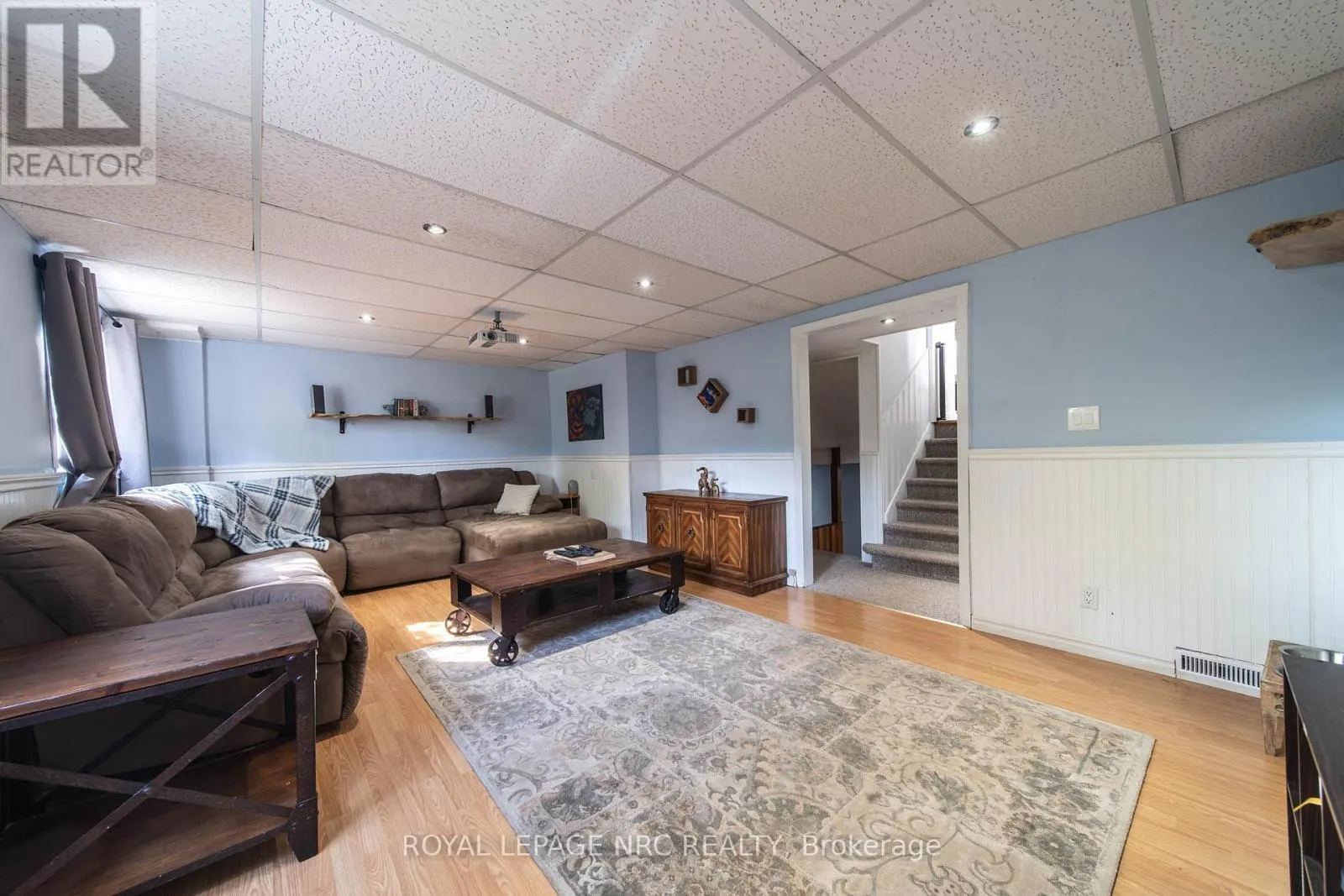 4228 YORK DRIVE