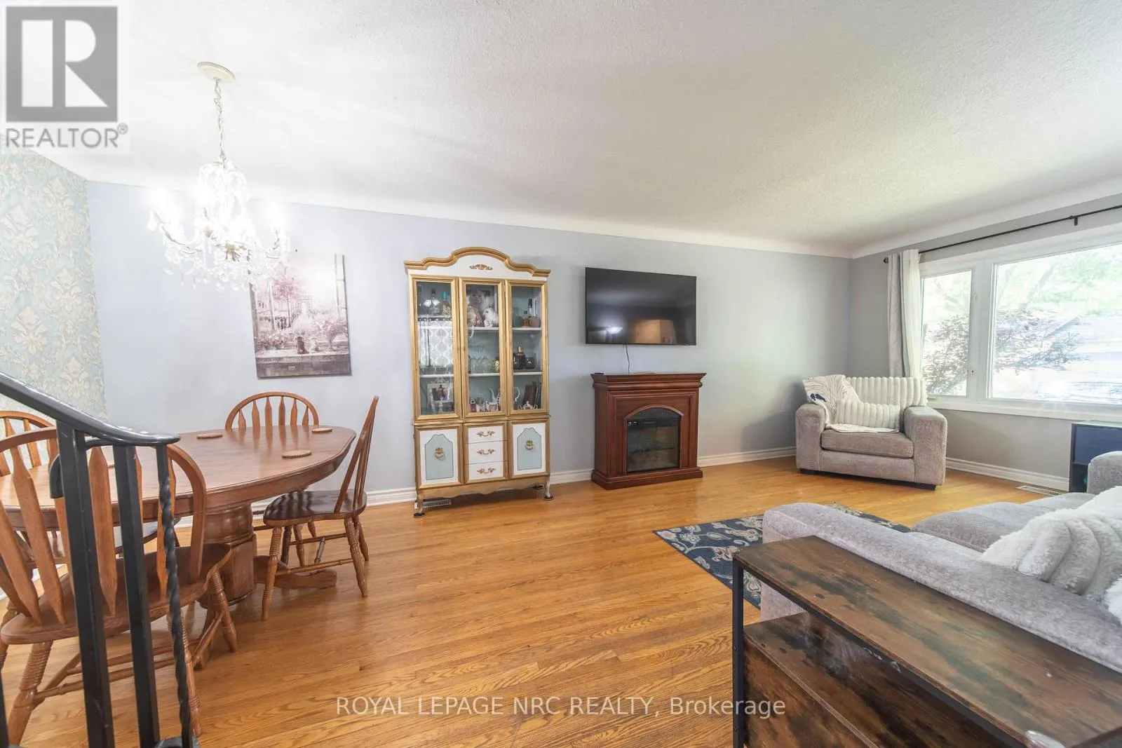 4228 YORK DRIVE