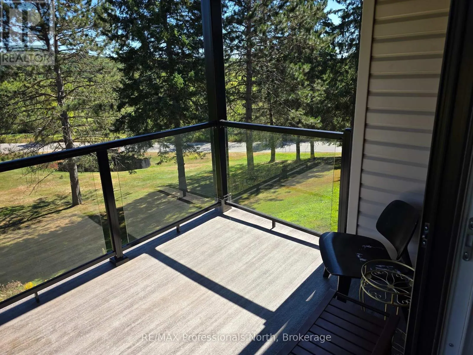 52-203 - 1235 DEERHURST DRIVE, #52-203