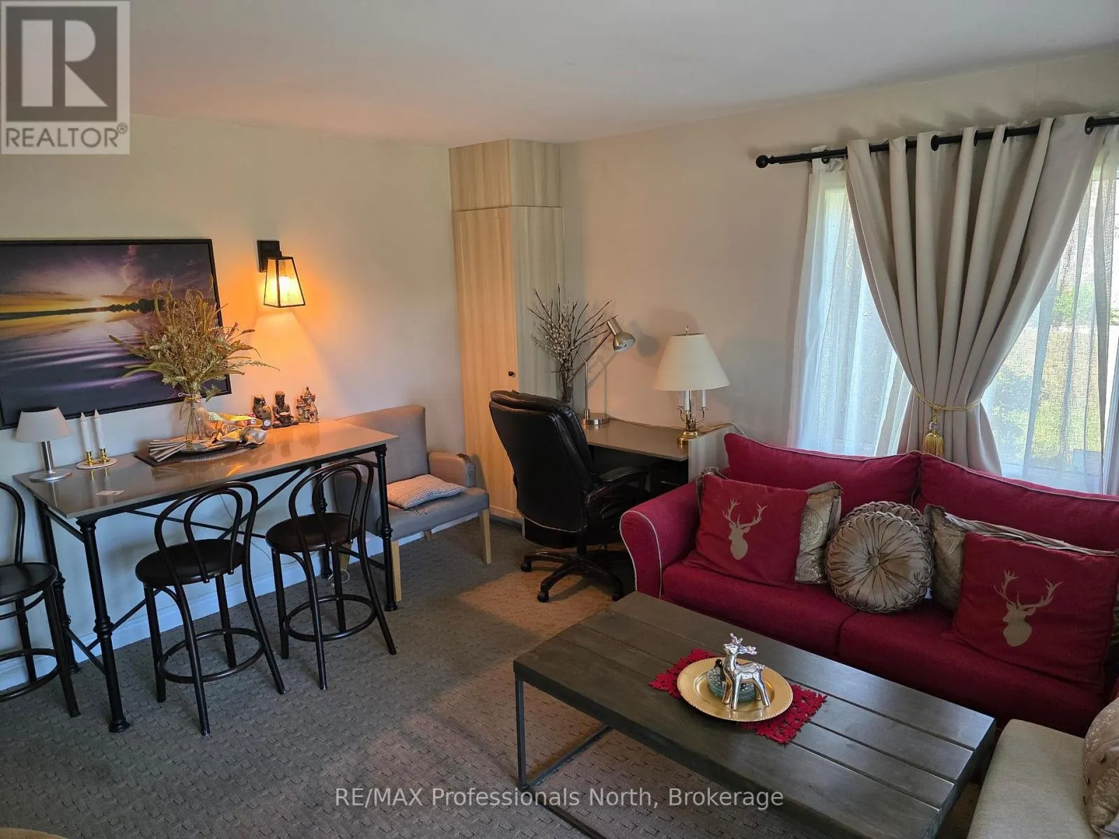 52-203 - 1235 DEERHURST DRIVE, #52-203