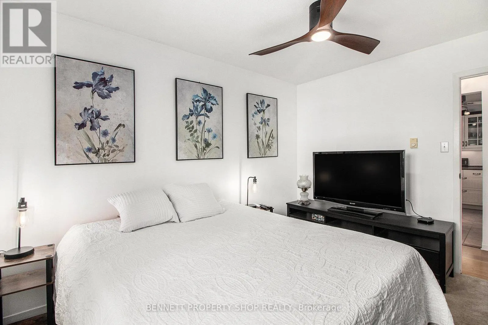 UNIT #307 - 220 KENYON ST STREET W